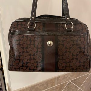 Coach -h1076-f15132 Brown and Chocolate Leather Hobo Bag